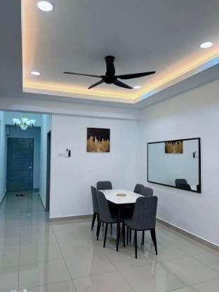 Five-D Homestay Apartment in Perak