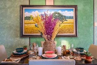 Elegant Filipiniana Luxury 2BR in Ermita, Manila Apartment in Manila City