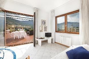 Estate4Home- Casa Miramare Apartment in Sorrento