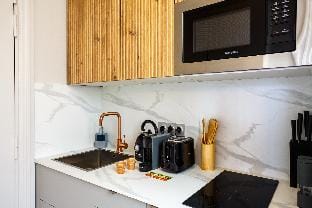 The Eiffel Tower Cosy Nest Apartment in Paris