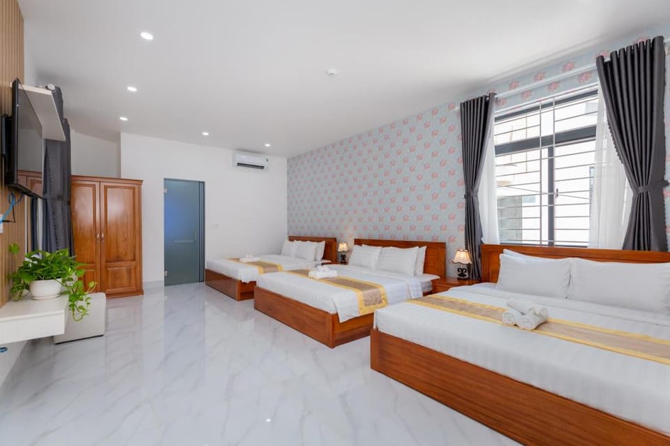 126 Vung Tau Pool Villa Back Beach From 4 To 12 Rooms Options Vacation rental in Vung Tau