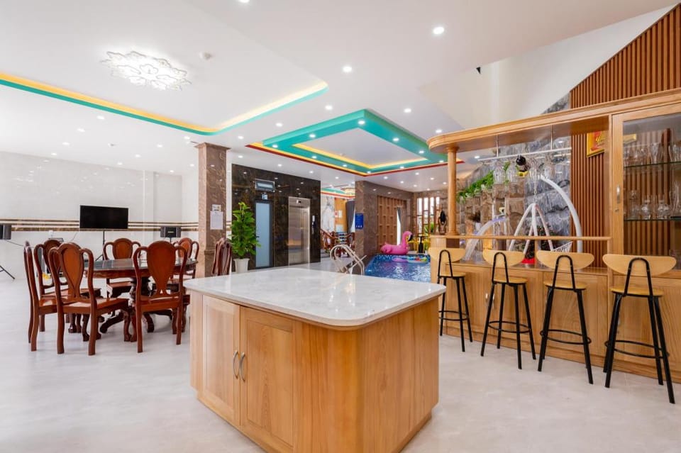 126 Vung Tau Pool Villa Back Beach From 4 To 12 Rooms Options Vacation rental in Vung Tau