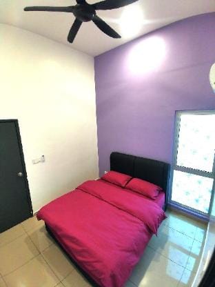 Paradise Home- 10Pax/4CarPark- Pg Bridge/KPJ Hosp Vacation rental in Penang