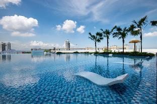 Paradise Home- 10Pax/4CarPark- Pg Bridge/KPJ Hosp Vacation rental in Penang