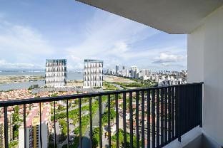 Woody: Gurney AllRooms SoperbSeaviews. CuisineZone Apartment in George Town
