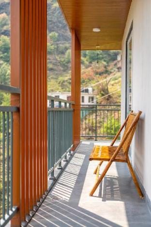 Orophile Paradise | A Luxury Stay In Shimla | 3BHK Vacation rental in Shimla