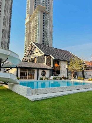 Saga Pool House Villa in Pattaya City