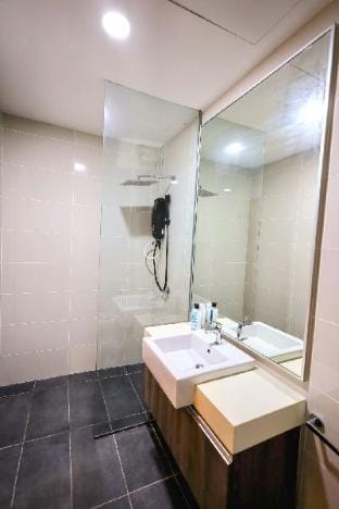 Mid Valley Southkey A28-02/Netflix/1 bedroom Vacation rental in Johor Bahru