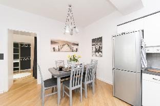 Spacious apartment in Old Town  p4you pl Vacation rental in Krakow