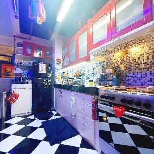 Poblacion Hidden Gem | Central Location w/ Balcony Apartment in Makati
