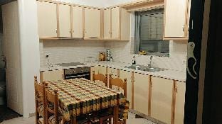 The Pearl Seaview Apartment, 10sec Walk To The Sea Apartment in Messenia