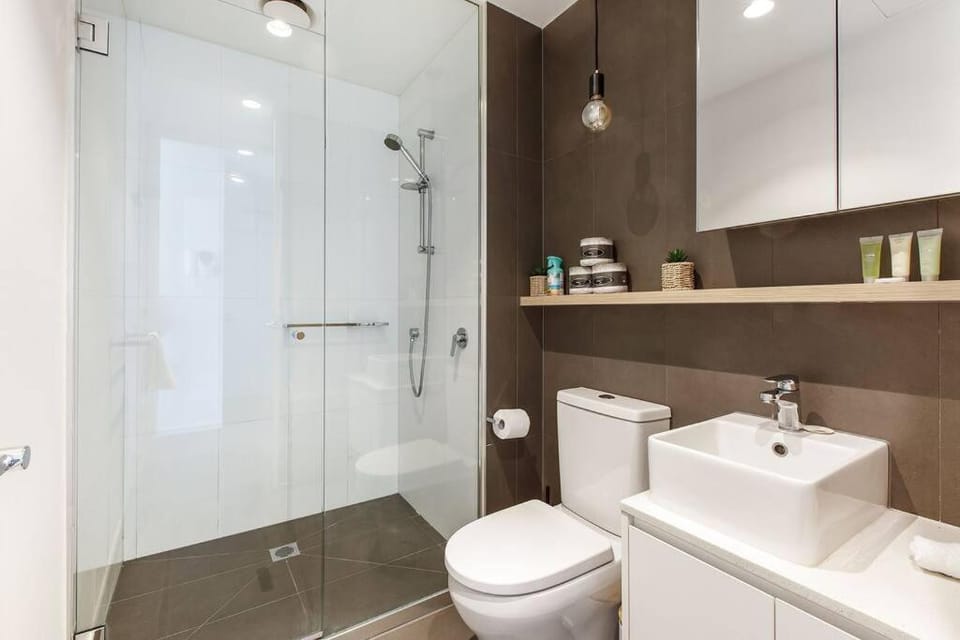 A Comfy & Modern 2BR Apt Near Melbourne Central Vacation rental in Melbourne