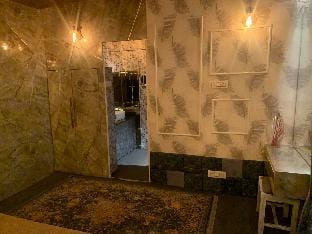 Lovely 2BHK Luxurious BoatHouse Vacation rental in India