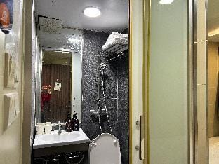 Mong Kok 地铁站  机场巴士直达 购物美食天堂 朗豪坊 信和中心 Apartment in Hong Kong