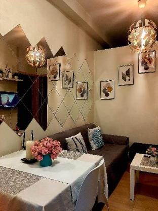 MORPHIL SUITES Staycation at Trees Residences, QC Apartment in Quezon City