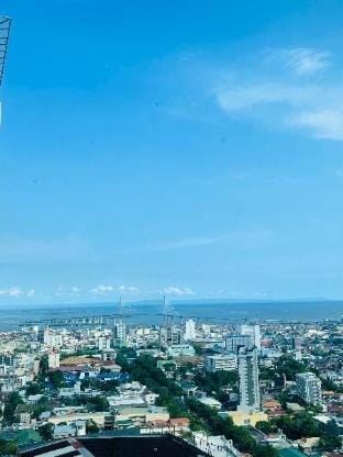 2 Bedroom 2214 , With Billiard and Netflix Apartment in Cebu City