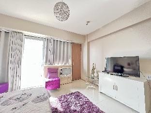 Condotel Across Manila Airport T3 w/WIFI NETFLIX Vacation rental in Pasay