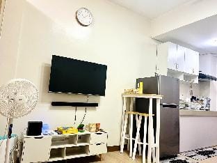 AZ Staycation at Trees Residences Vacation rental in Quezon City