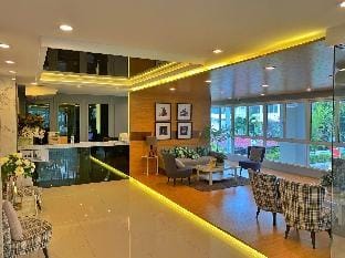 CHIC & CHILL 1 @The Blu X Condo Bangsaen อาคาร A Apartment in Chon Buri Changwat