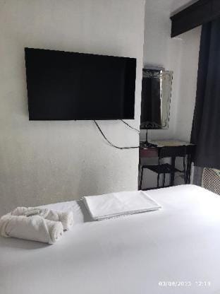 Citadel Inn  Makati Unit 1505 Apartment in Makati