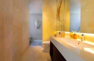 Deluxe Villa Suite 3BR, Nusa Dua Villa in Kuta Selatan