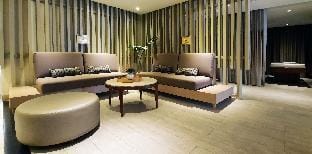 Spacious 1 Bedroom with balcony @ Uptown BGC Vacation rental in Makati