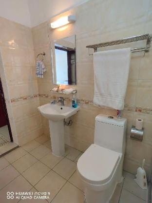 Modern 2br @Kilimani w/kingbed,self check-in,Wi-Fi Apartment in Nairobi