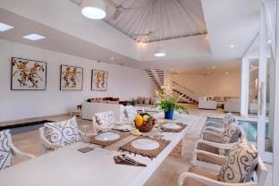 Asian Pigeonwings 3 BR Private Pool Villa 1 SU16 Villa in North Kuta