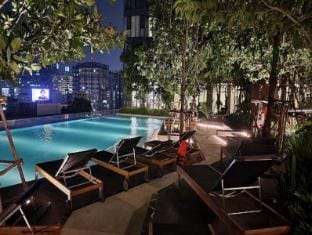 FREE PICKUP/空中楼阁/水果西施夜市/热带雨林/RCA/无边泳池/近地铁Rama9 Apartment in Bangkok
