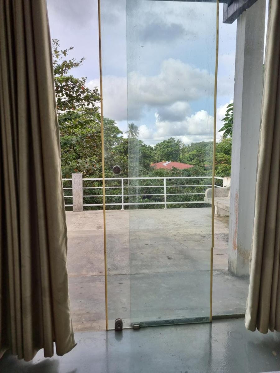 River Front Villa Hotel in Wadduwa