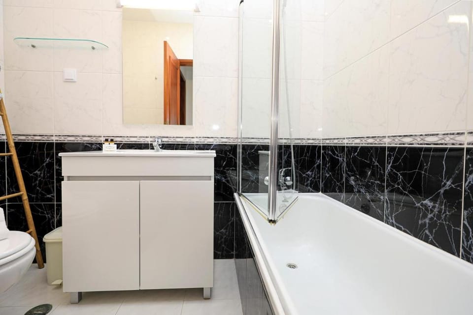 C23 - Parkway Entrance Apartment in Lagos Apartment in Lagos