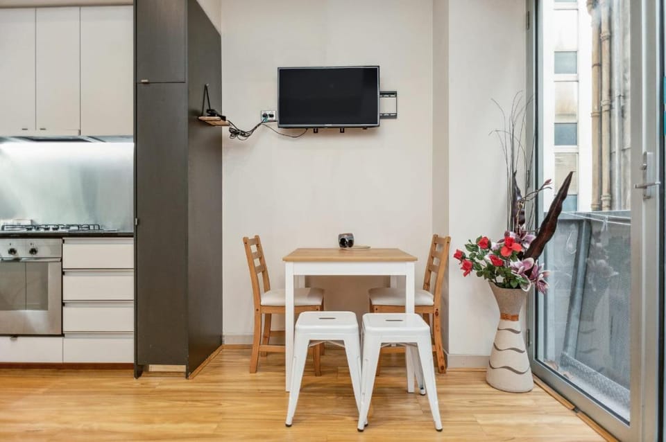 2BR Comfy Retreat in Melbourne CBD Vacation rental in Melbourne