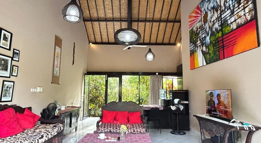 Ambary Ubud Private Courtyard Villa – Entire Property for One Group Hotel in Sukawati