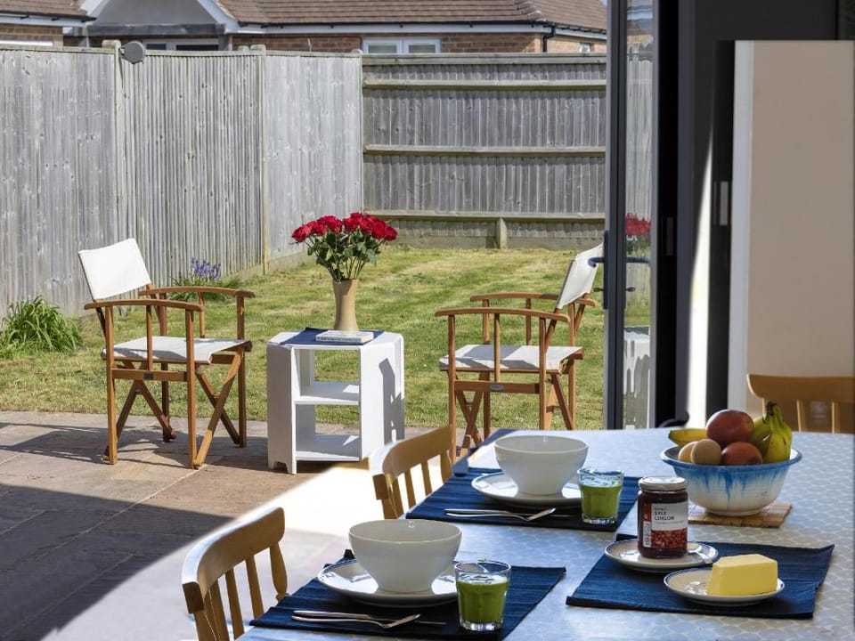 Bright House - Bracklesham Bay Vacation rental in Chichester District