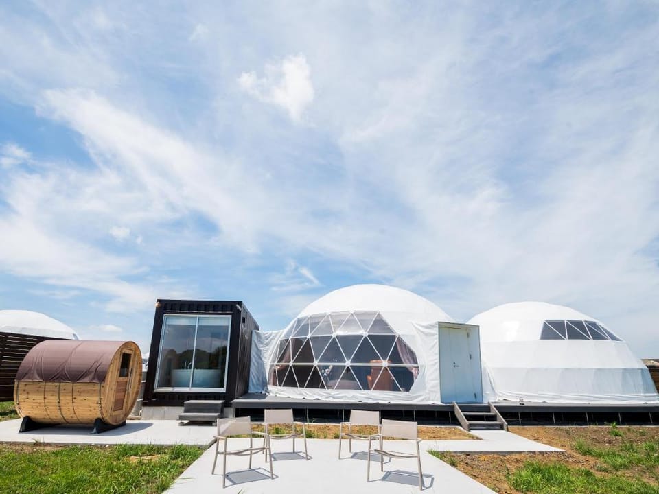 GLAMPROOK FUTTSU BRISTOL HILL Bed and Breakfast in Chiba Prefecture