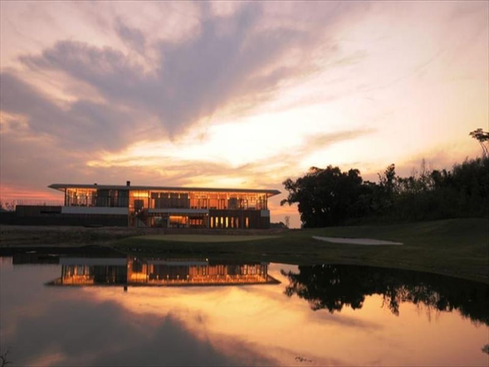 GLAMPROOK FUTTSU BRISTOL HILL Bed and Breakfast in Chiba Prefecture