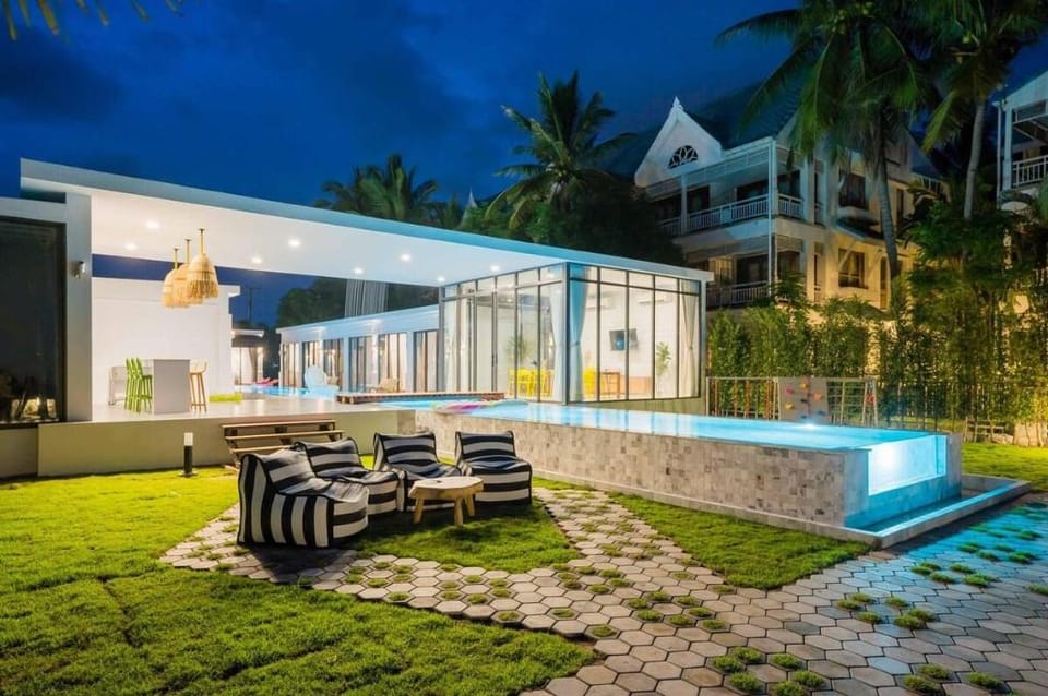 Beachfront Newly Friendly 7BR Villa I Top Pick Villa in Thailand