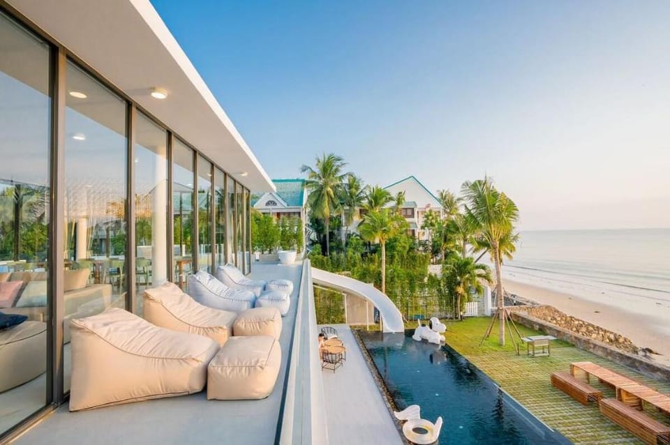 Beachfront Entertainment Villa - VVH5.12 (24pax) Villa in Thailand