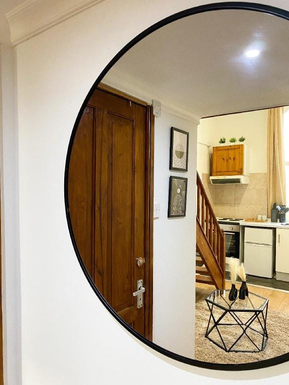 Modern studios Malvern Road Apartment in City of Westminster