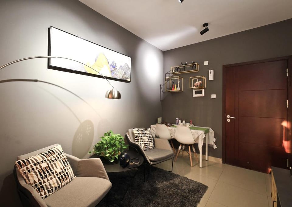 This apartment has a sofa Apartment in Hong Kong