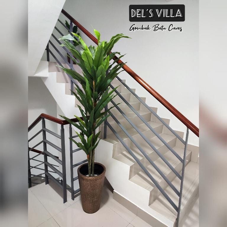 Dels Villa with Private Pool near UIA Batu Caves Vacation rental in Selangor, Malaysia