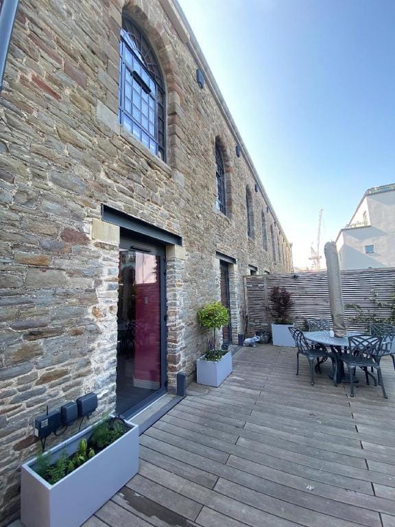 Sublime waterfront retreat with private terrace Apartment in Bristol