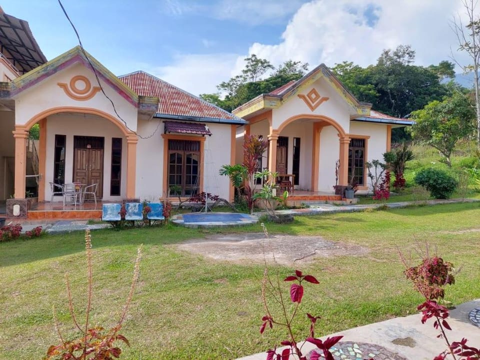 Barbara Hotel, right at Lake Toba Hotel in Indonesia