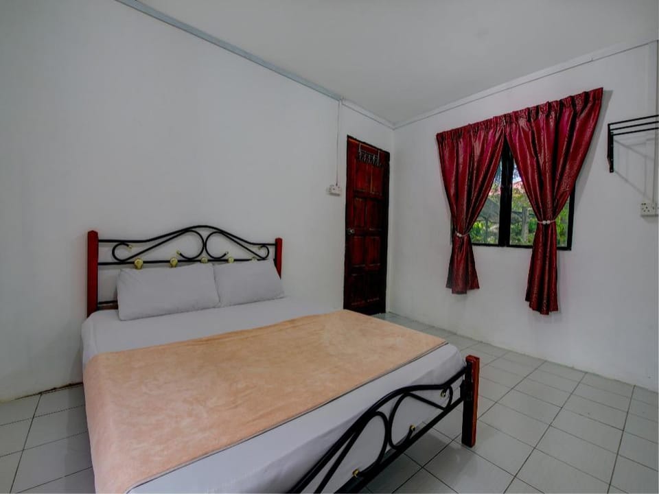 OYO HOME 90800 Rumah Pangi Homestay Hotel in Sabah