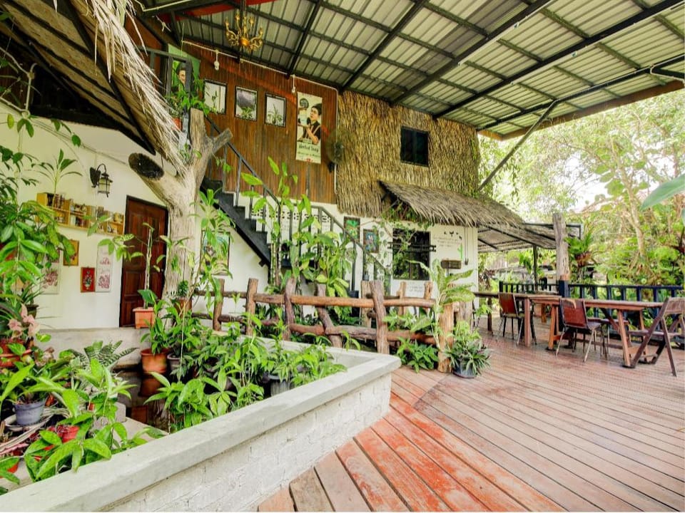 OYO HOME 90800 Rumah Pangi Homestay Hotel in Sabah