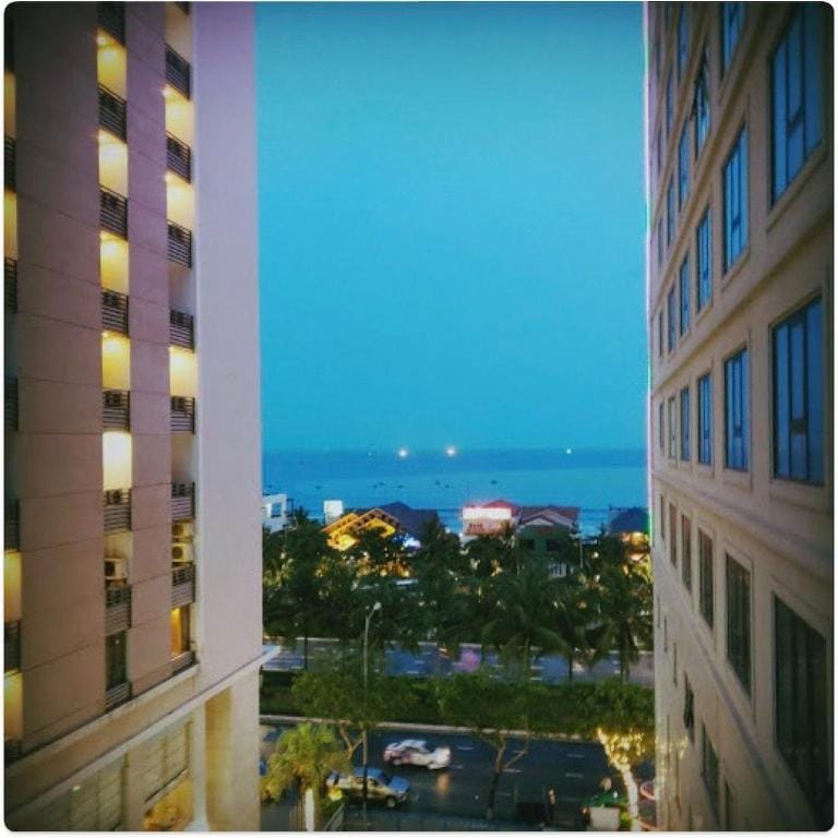 Suite Glory - Ocean View with Swimming Pool Apartment in Da Nang