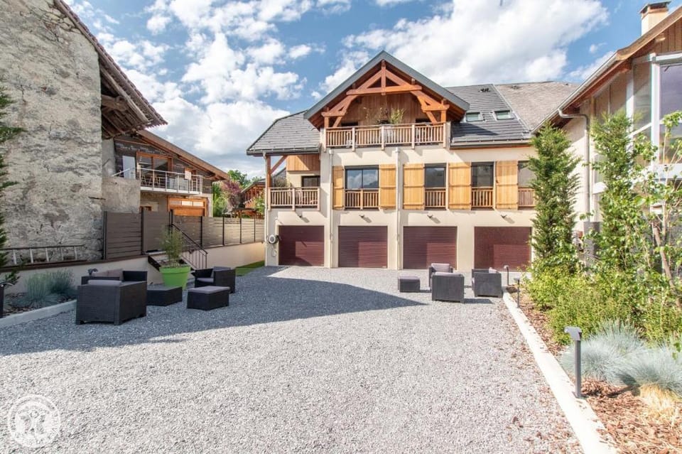 Gite Annecy 202 - Au Royaume des Castors - Appt 202 Hotel in Doussard