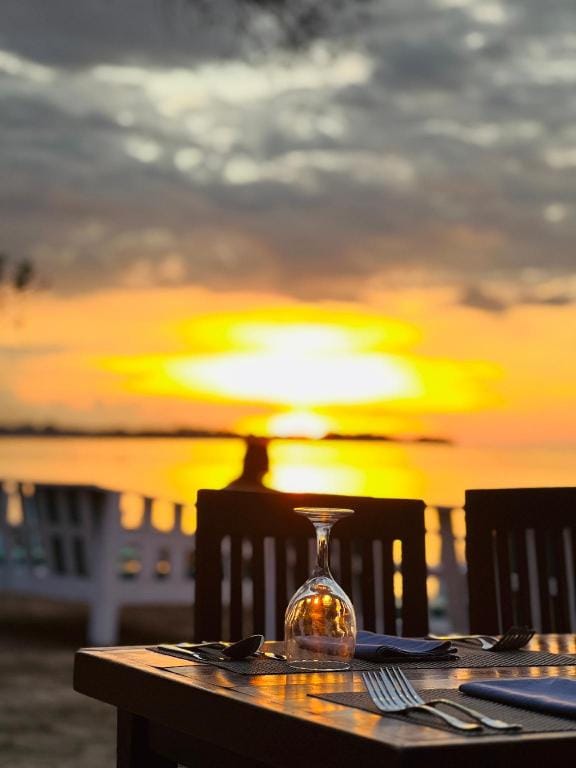 Formosa Beach Club & Bungalow Hotel in Pemenang