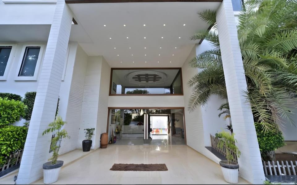 LVH Om Sanctuary Palace Resort Hotel in Ahmedabad