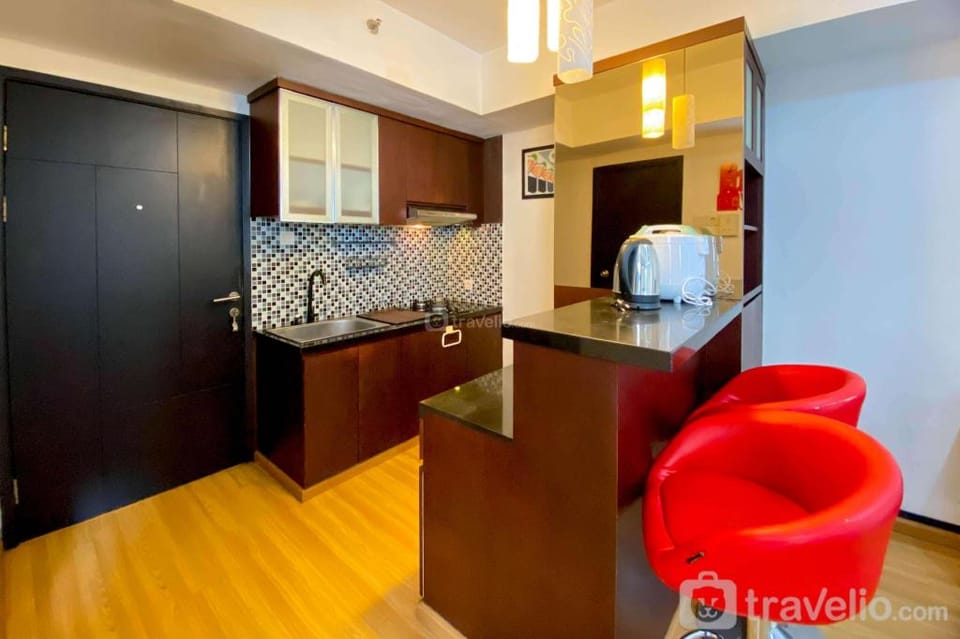 Elegant Spacious 1BR The Wave Kuningan By Travelio Apartment in South Jakarta City